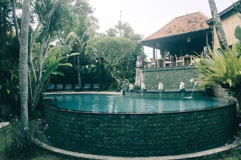 Konukevi Villa Sonia Ubud